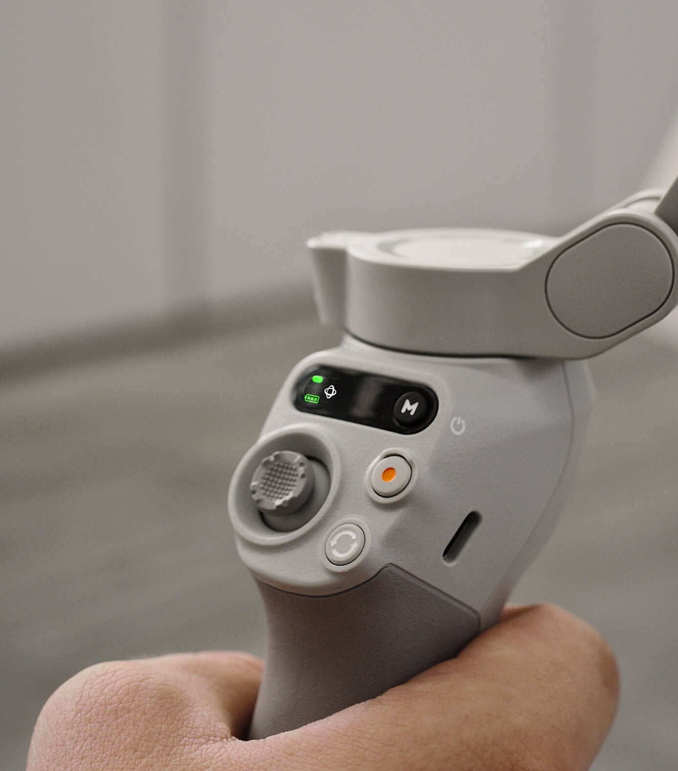 The DJI Osmo Mobile SE